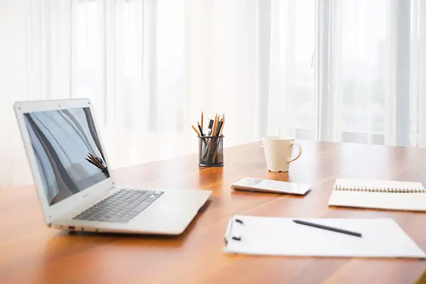 伊拉克那边到捷克旅游的老外避坑指南